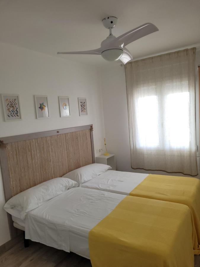 Apartamento Apolo Салоу Екстериор снимка